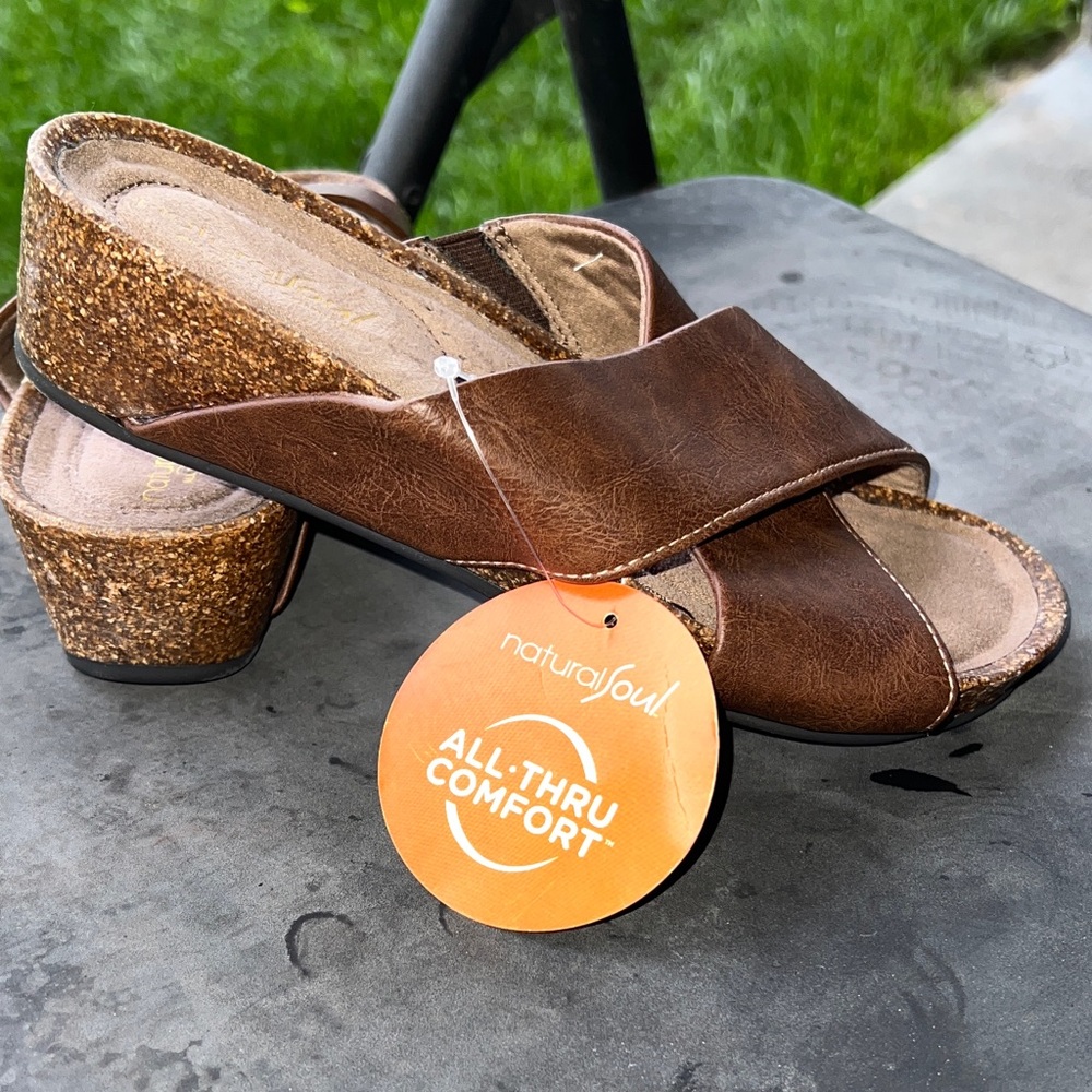 Natural Soul All-Thru Comfort Size 6.5 Leather Slip-on Wedge Sandal-